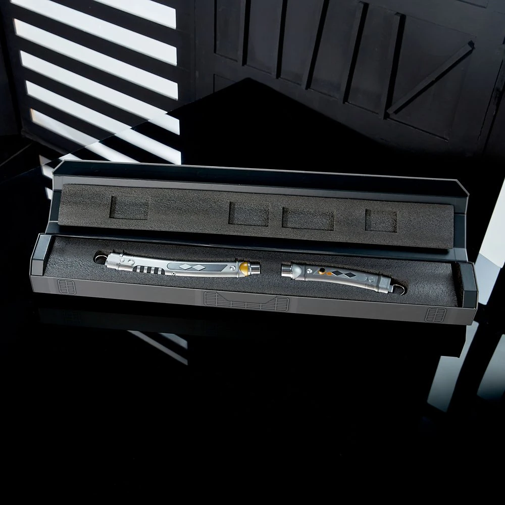 Disney Ahsoka Tano Legacy LIGHTSABER Set β Star Wars - Image 5