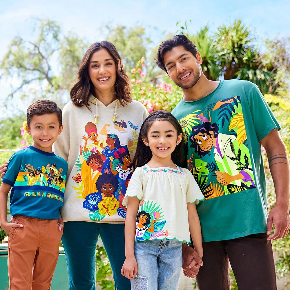 Disney Encanto ''Familia Is Everything'' T-Shirt For Kids - Image 4