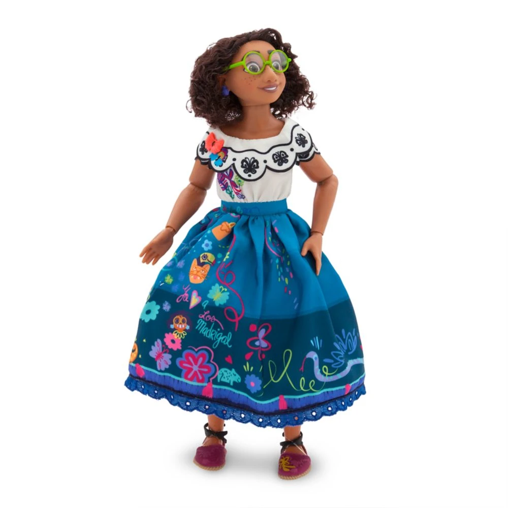 Disney Encanto Deluxe Doll Set - Image 3